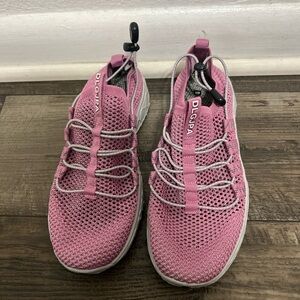 Women's Pink Mesh Sneakers